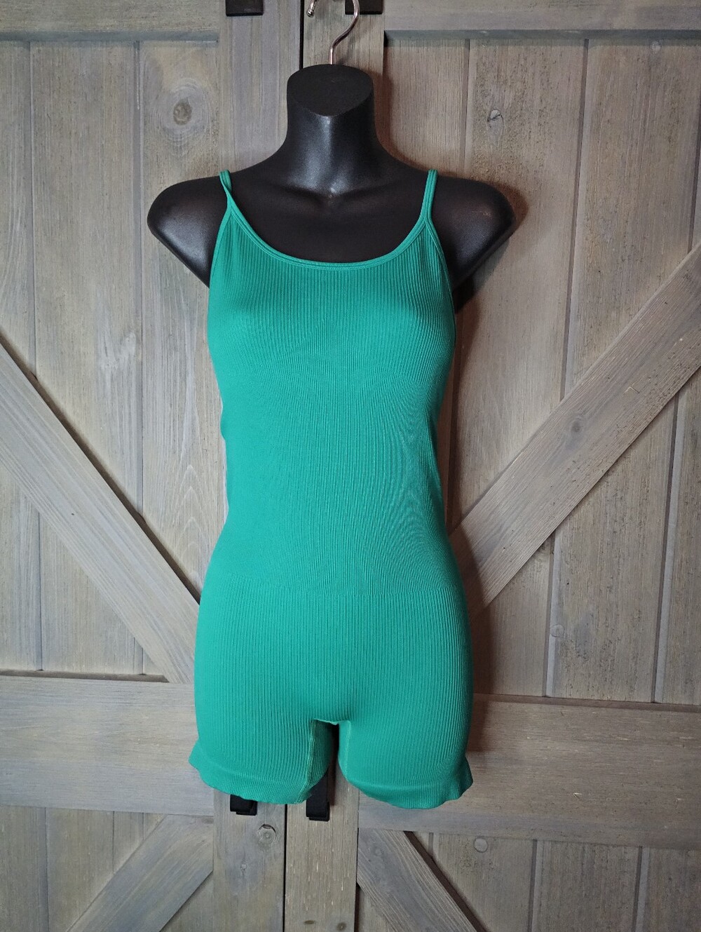 OQQ Women's Ribbed Spaghetti Strap Romper sz Medium